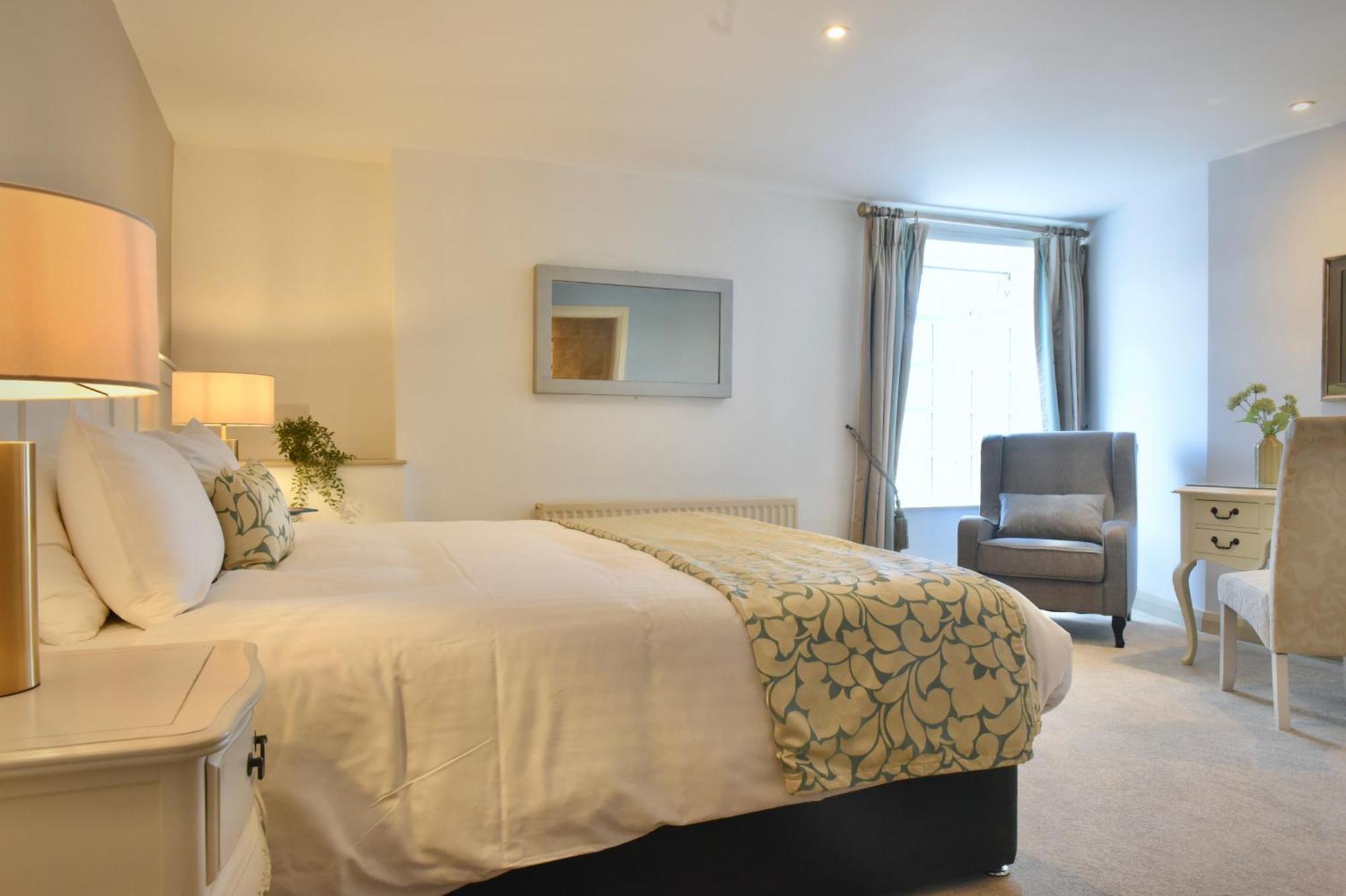 The Lough & Quay Accommodation Town Centre Warrenpoint Esterno foto
