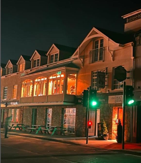 The Lough & Quay Accommodation Town Centre Warrenpoint Esterno foto